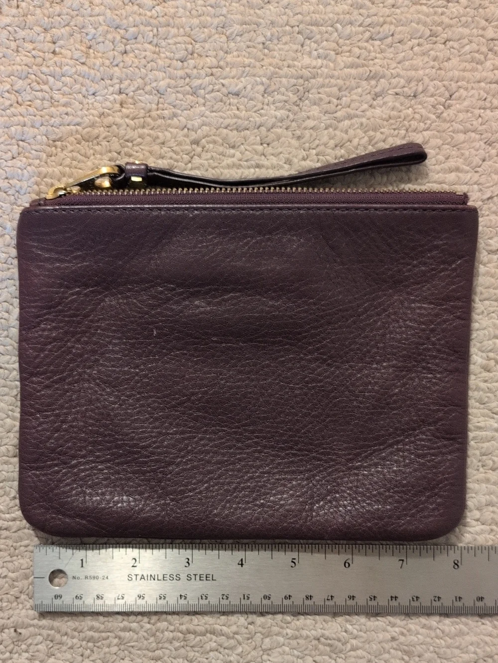 EUC Marc by Marc Jacobs Plum Leather Wristlet - Picture 5 of 9